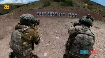 Kazakistan Savunma Bakanlığı, Kazak ve Türk askerlerin ortak tatbikatlarından görüntüler paylaştı